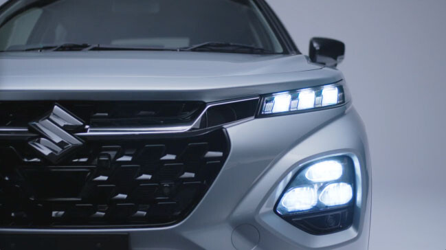 スズキの新型コンパクトSUV　フロンクス　ライト.